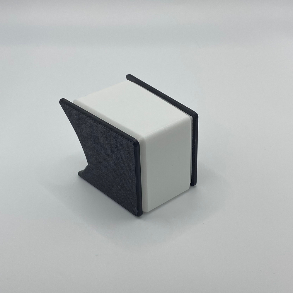 Подставка для геймпада Sony PS5 DualSense (черно-белый)