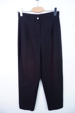 Брюки в классическом исполнении, визуально на 44/46 размер