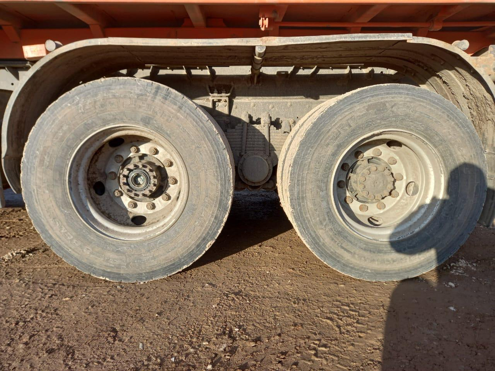 КамАЗ 45143 6x4 Зерновоз 45143-50 (Дизельный, 11,8 л, 300 л.с., МТ)