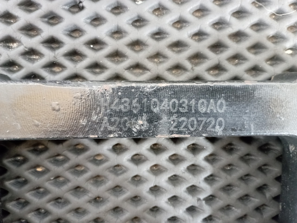 Кронштейн ящика АКБ 2023г.