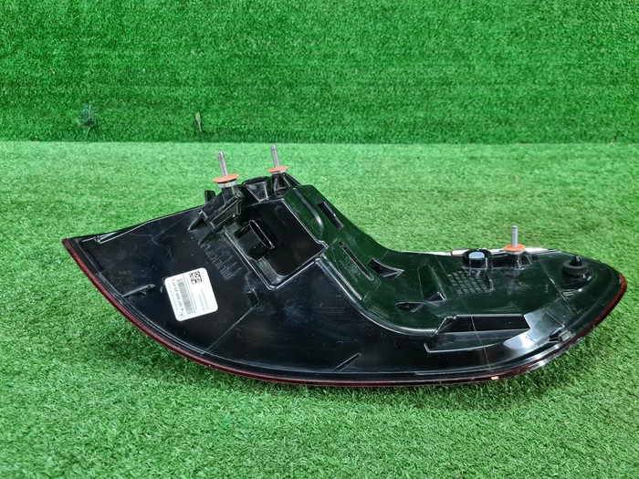 Фонарь левый внешний Mercedes GLS x167 (2019-2023)