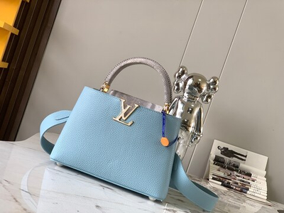 Louis Vuitton Capucines BB