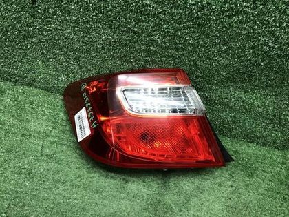 Фонарь левый внешний Toyota Camry xv50 (2011-2014)