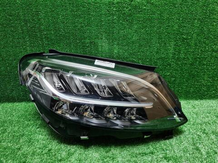 Фара правая Mercedes C w205 (2018-2023) LED