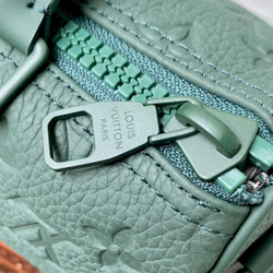 Louis Vuitton Keepall 25