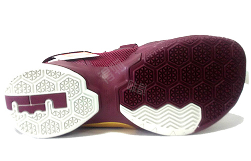 Кроссовки Nike Zoom Soldier 9