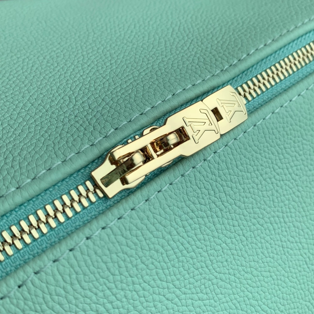 Louis Vuitton Express PM