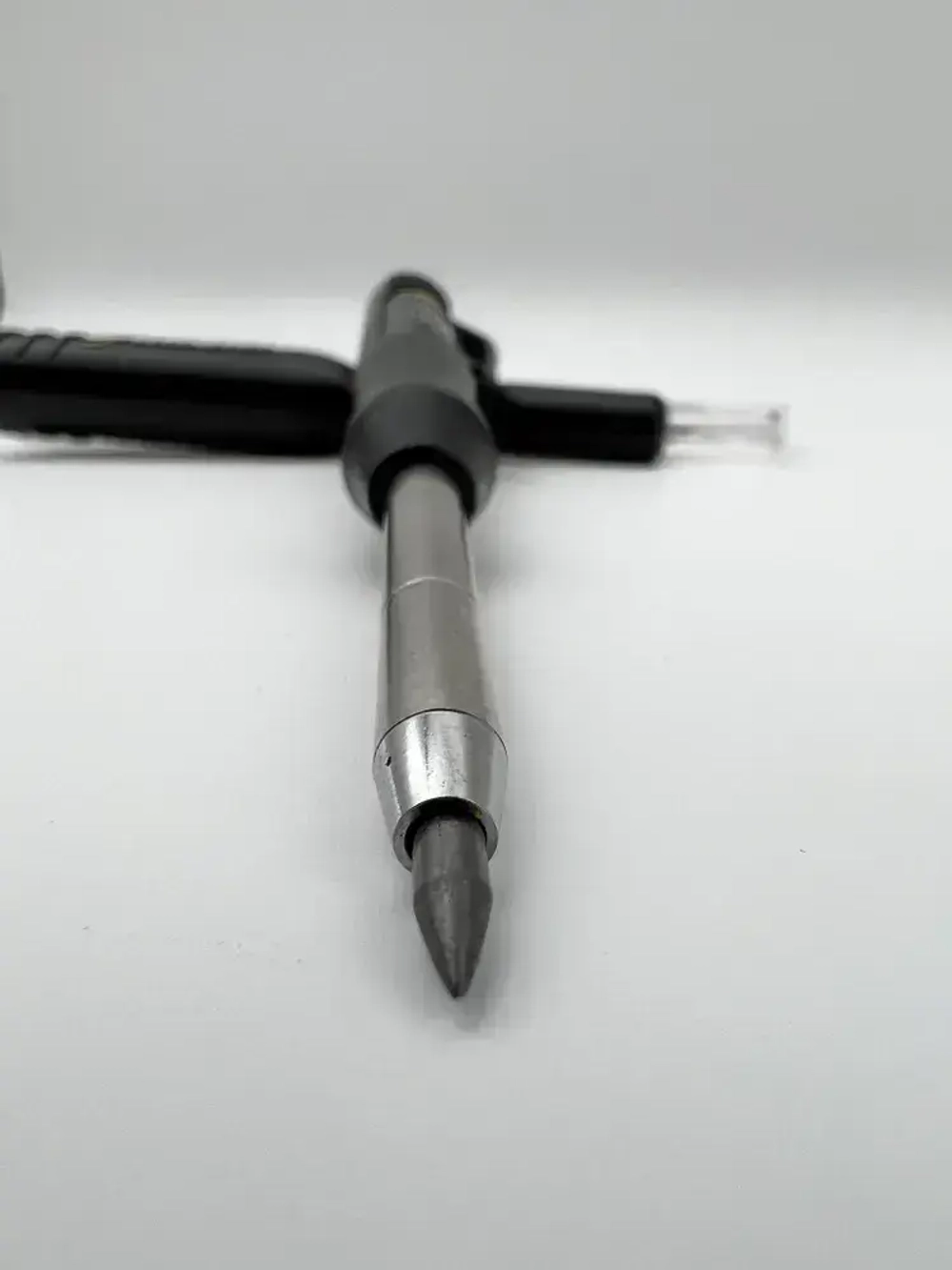 Карандаш строительный профессиональный BeeEnergy 120мм стержни