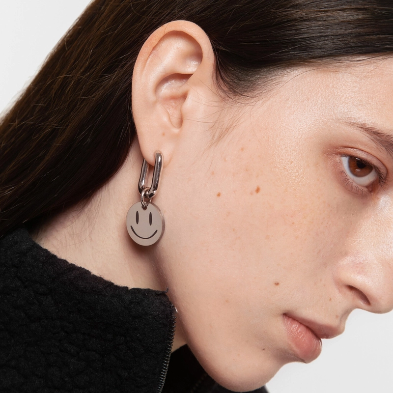 Моносерьга Ок, Не Весело