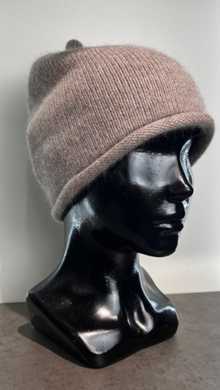 Софи шапка енот