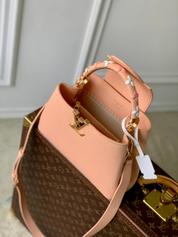 Louis Vuitton Capucines BB