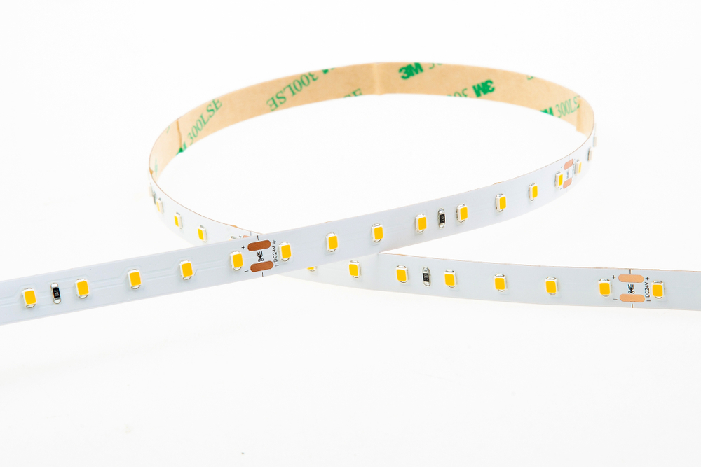 Светодиодная лента, тепло-белая,  80 д/м 3000K,  12W/m,  1842 Lm/m, IP20,  CRI&gt;85