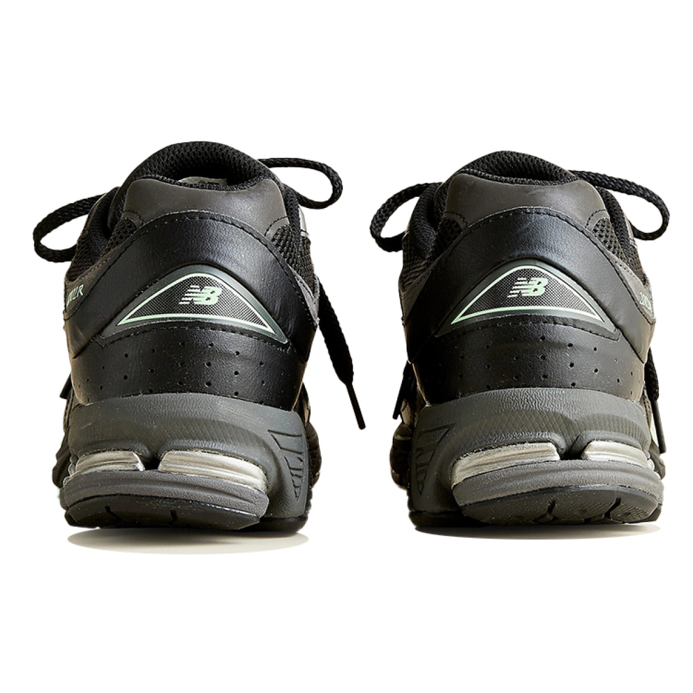 Кроссовки New Balance, M2002RLD