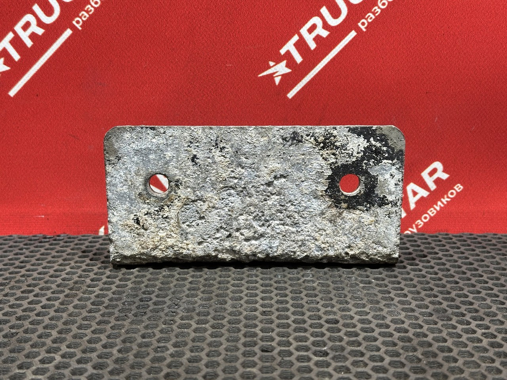 Кронштейн подушки передней заднего моста