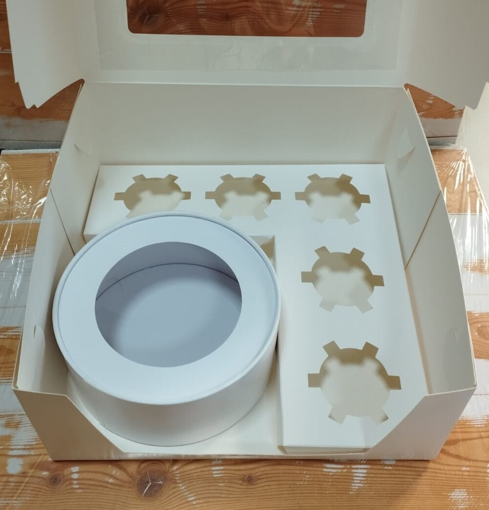 Коробка для 5 капкейков с местом под бенто.