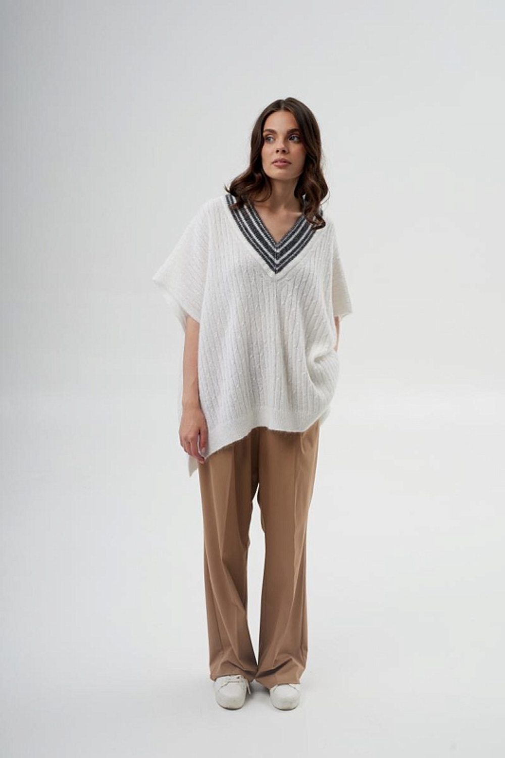 Накидка женская (жилет) НК007-02/03 экрю/серая