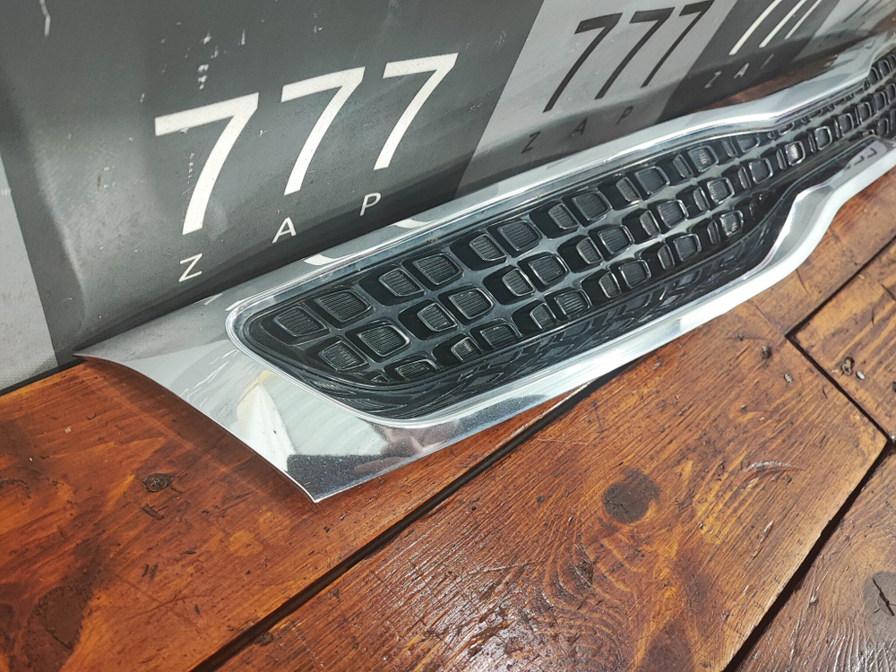 Решетка радиатора Kia Rio 4 X-Line 17-20 Б/У Оригинал 86351H0500