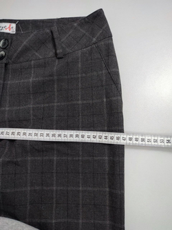 Брюки в клетку серые 40 размер
