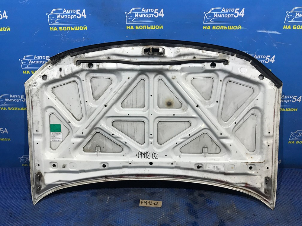 Капот NISSAN LIBERTY 1999