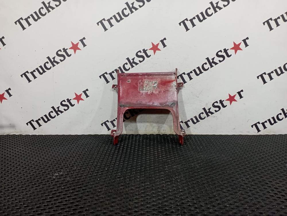 Накладка бампера правая