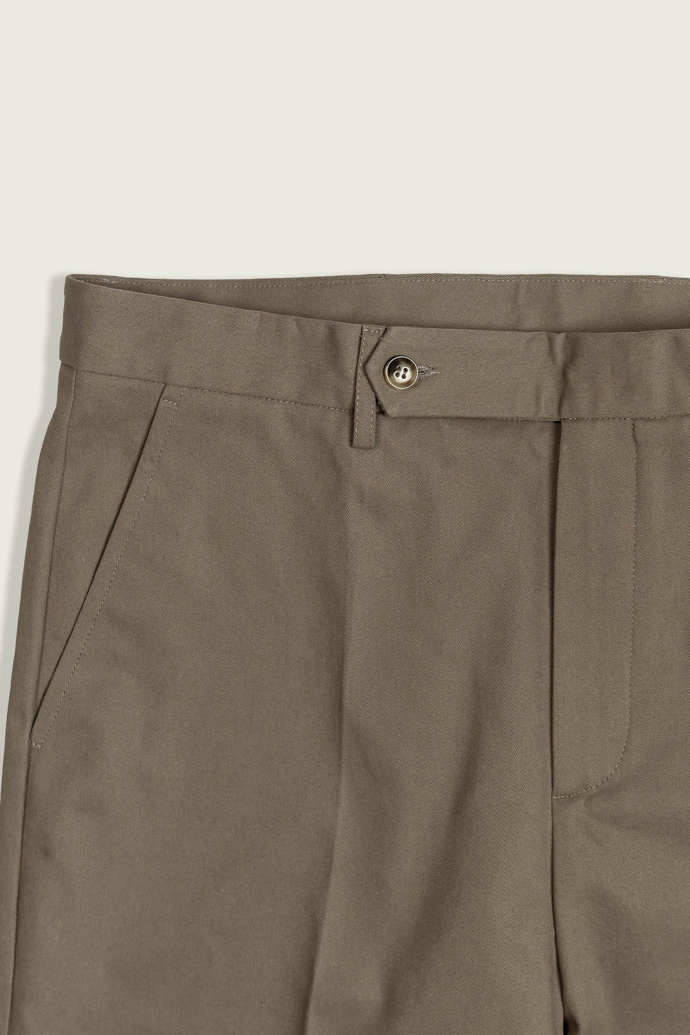 Брюки чинос серо-коричневые