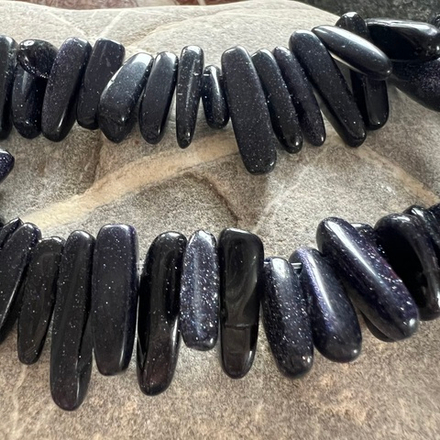 Авантюрин. Камни для изделий на заказ. Цена зависит от вида заказанного изделия