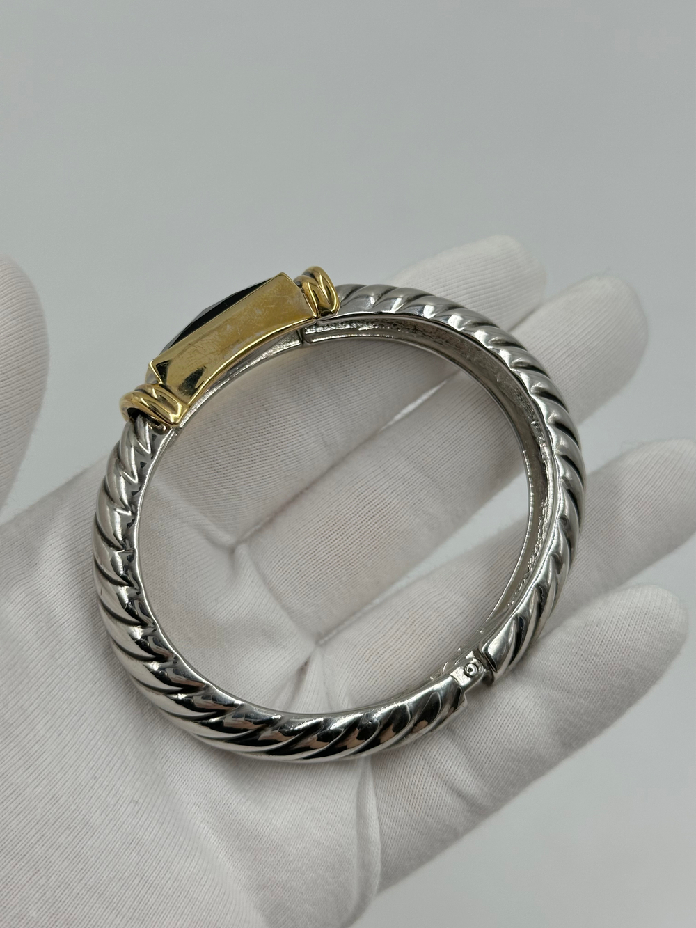 Браслет биколор с чёрной вставкой