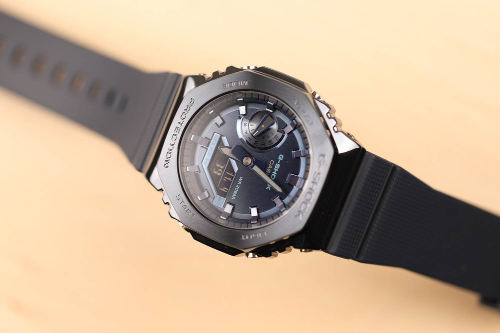 Часы Casio GM-2100N-2AER