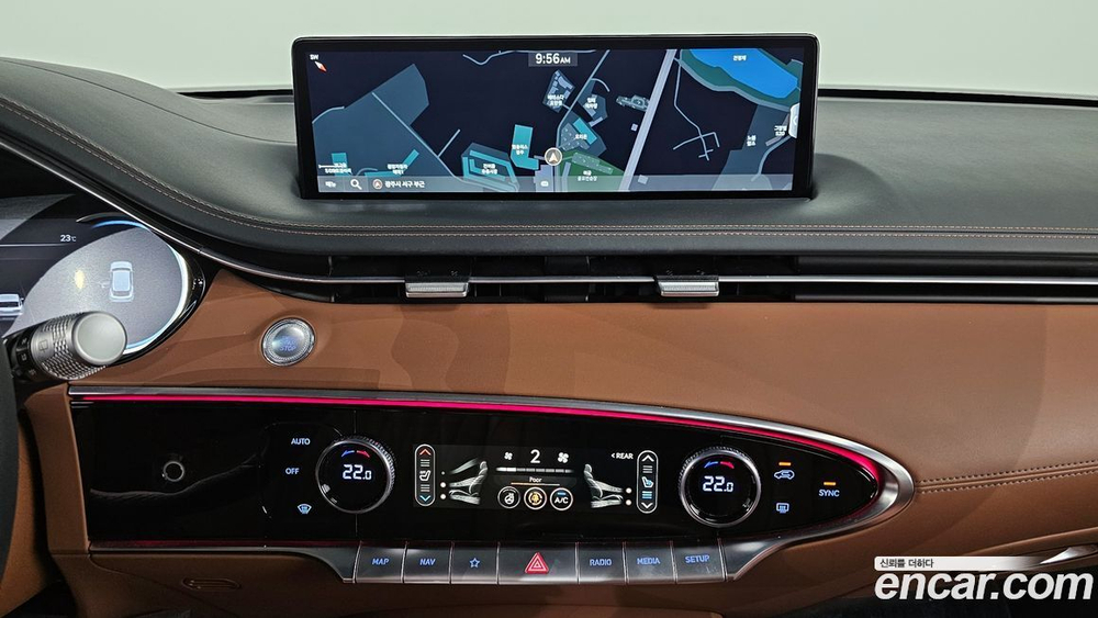 Genesis GV70 2.5T Бензин AWD (10.2022)