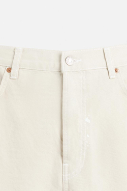 ZARA ДЖИНСЫ STRAIGHT FIT С ПРИНТОМ В ВИДЕ БРЫЗГ КРАСКИ, ЖЕЛТОВАТО-БЕЛЫЙ