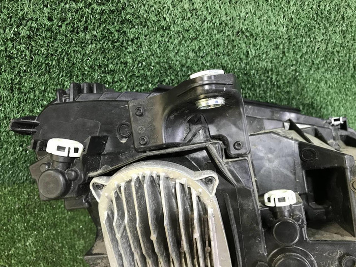 Фара левая Mercedes GLC X253 (2015-2019) LED