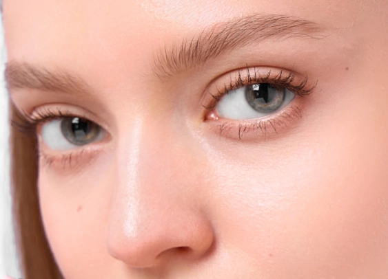 Окрашивание бровей и ресниц