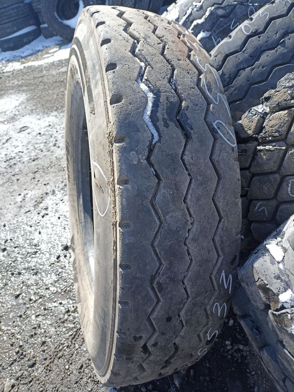 11R22.5 Kama NF701 шина б/у