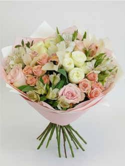 Букет с орхидеями Молекула