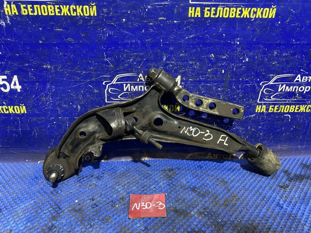 Рычаг передний левый NISSAN R'NESSA 2000
