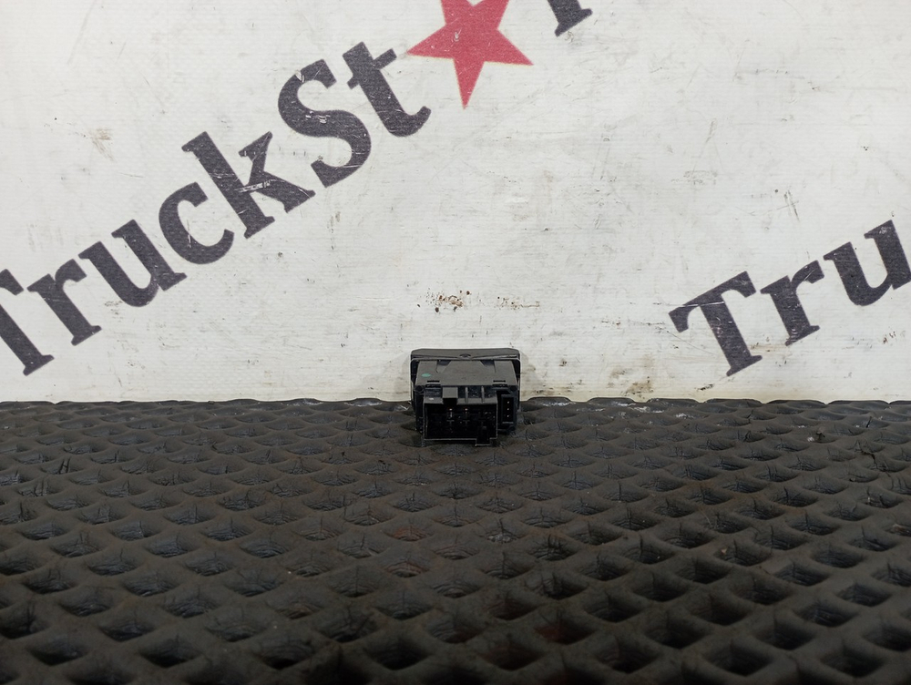 Кнопка тягового усилия 2018г.