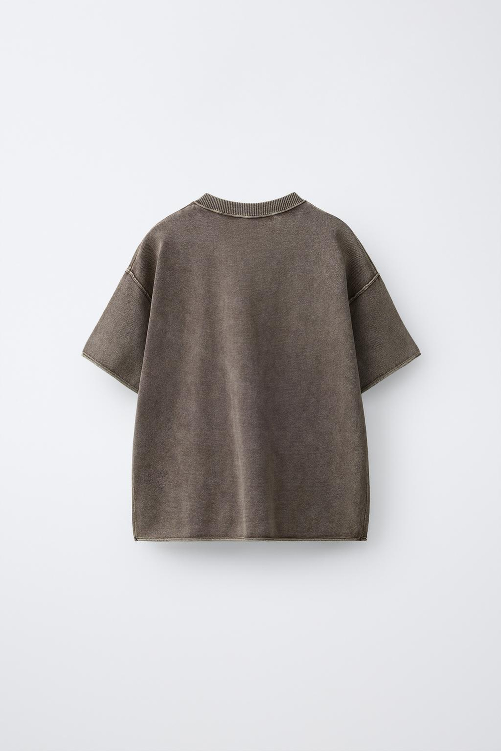 ZARА ФУТБОЛКА ИЗ ТРИКОТАЖА С ЭФФЕКТОМ ПОТЕРТОСТИ, ЦВЕТ РЖАВЧИНЫ