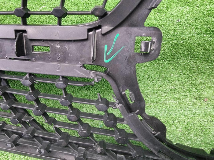 Решетка радиатора Mercedes A W177 (2018-2022)