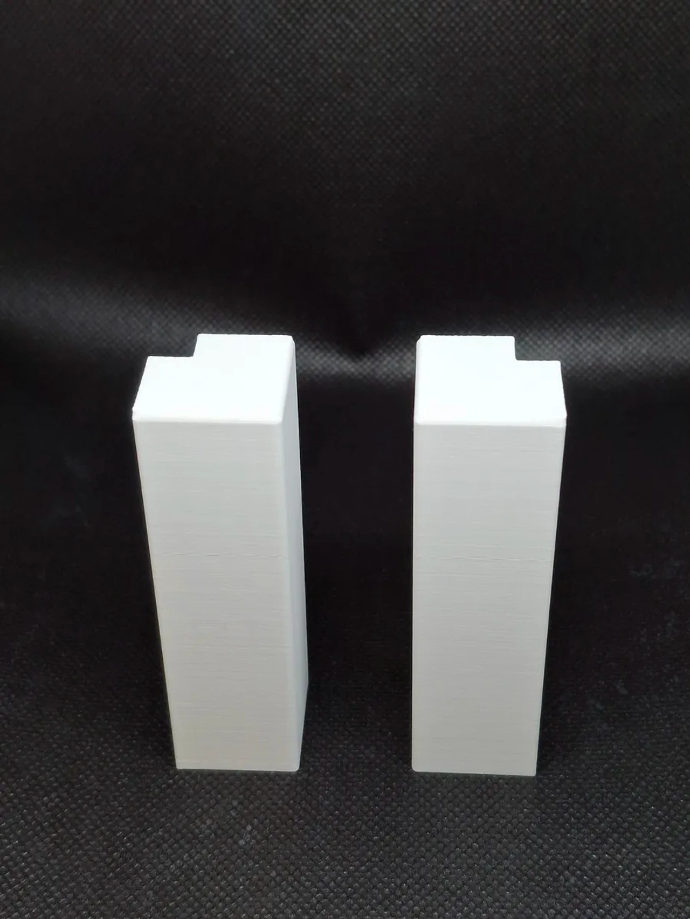 Угол наружный для плинтуса 65*15 мм - 2 шт.