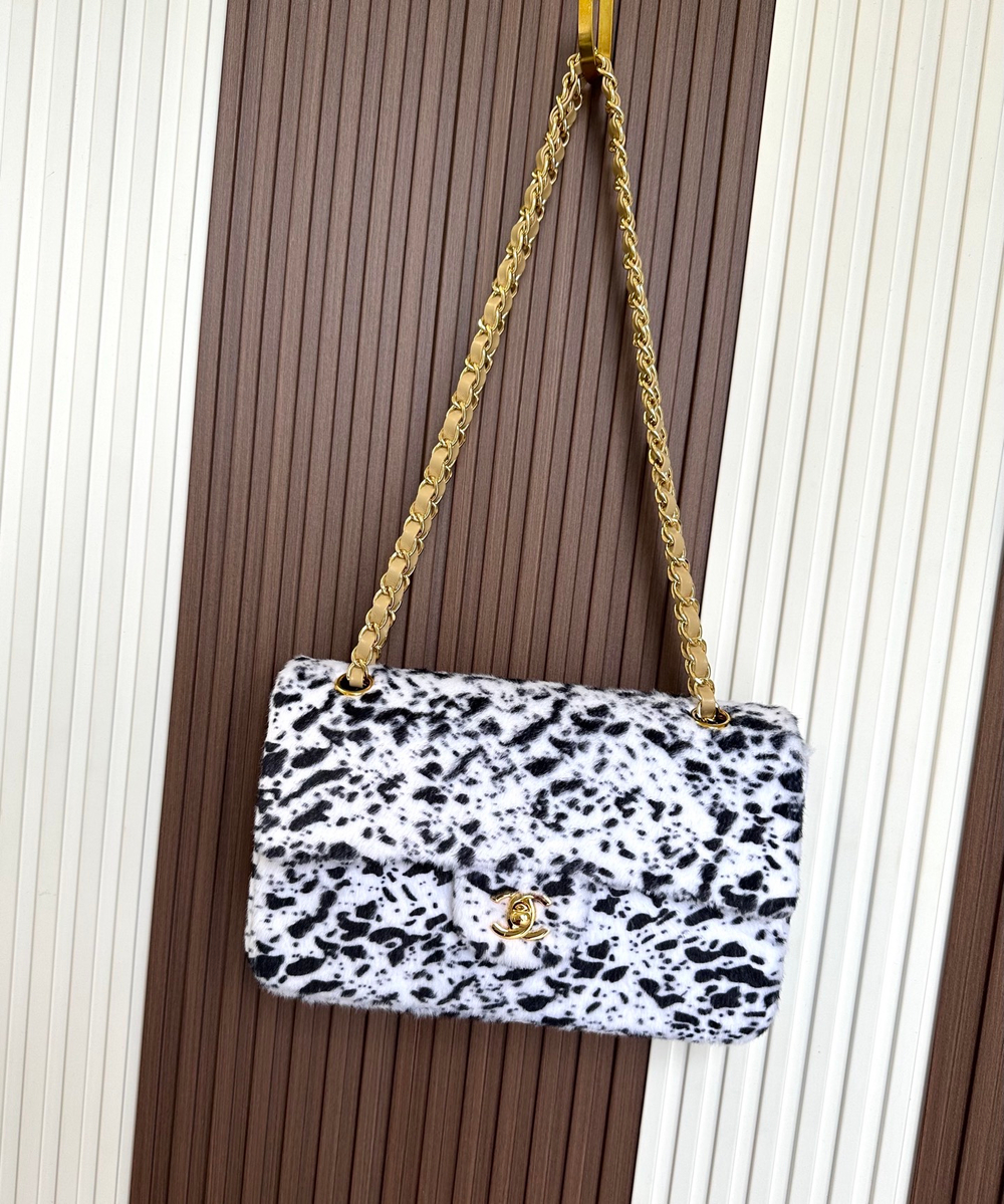 Chanel Classic 11.12 Handbag 25 cm