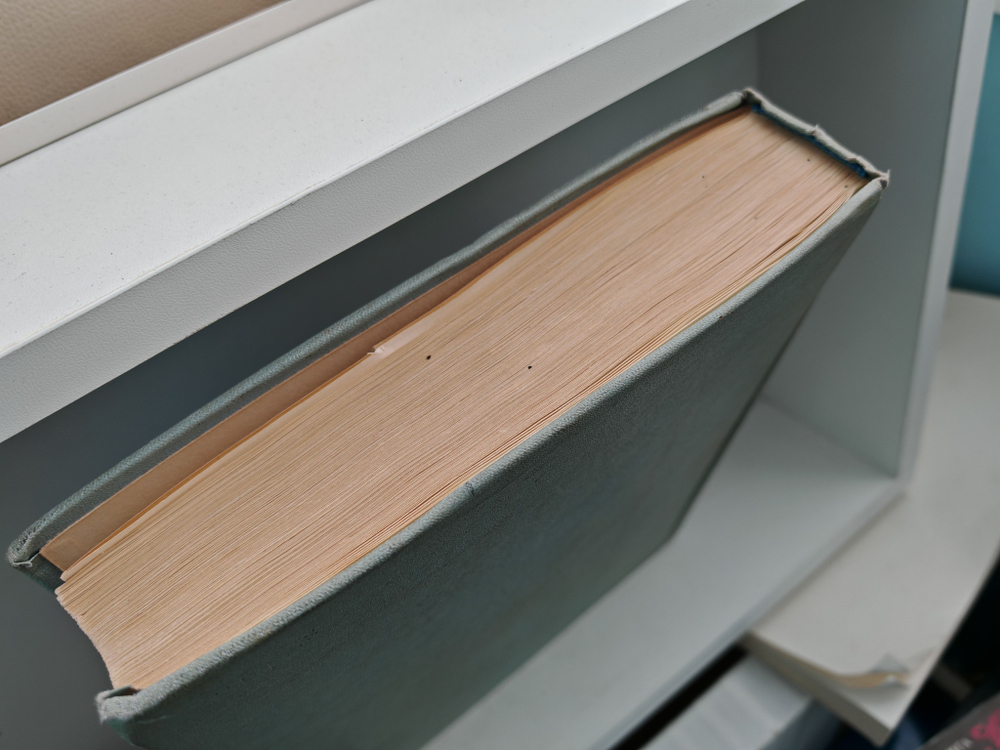 Далеко от Москвы (дефект)