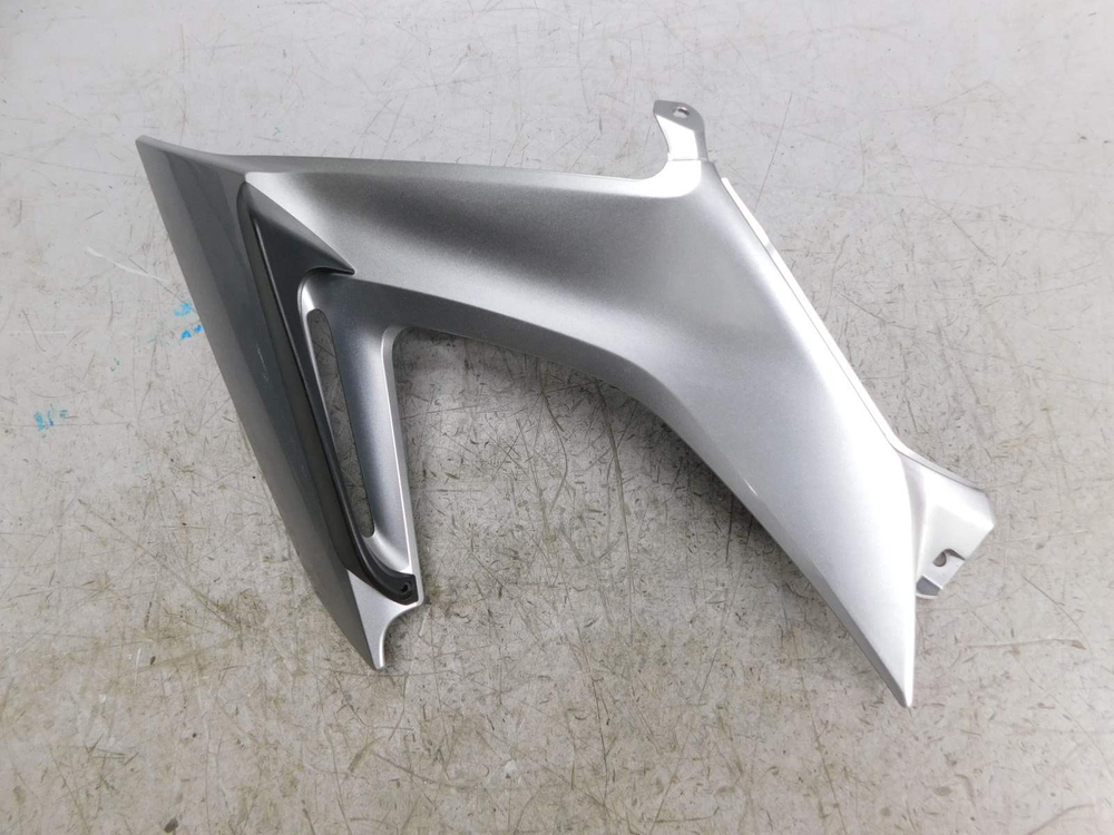 Пластик боковой левый Honda NC700X RC63 64395-MGS-D300