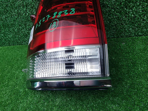 Фонарь левый внешний Toyota Land Cruiser 200 15-21