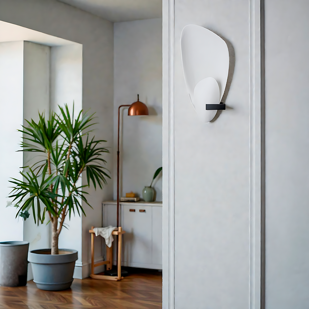 Настенный дизайнерский светильник Esme by Porta Romana