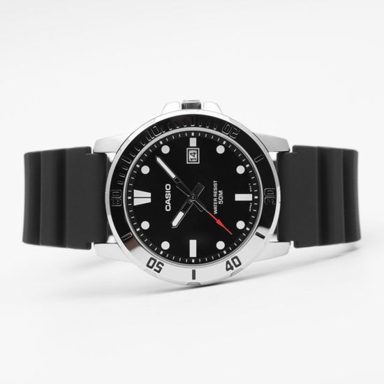 часы японского бренда Casio модель MTP-VD01-1EVUDF