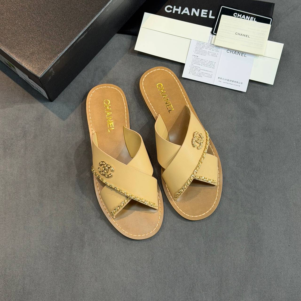 Шлепанцы Chanel
