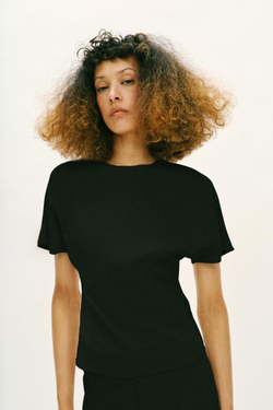 ZARA ТОП С ВЫРЕЗОМ И КОРОТКИМИ РУКАВАМИ, ЧЕРНЫЙ