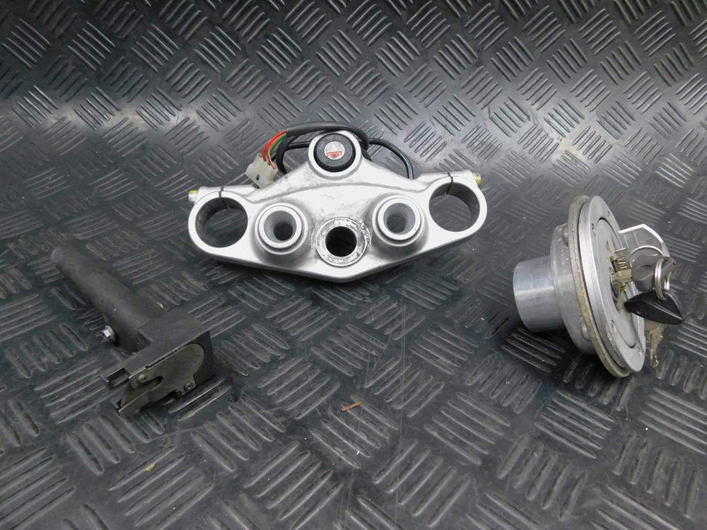 Замок зажигания BMW F650 1996 (комплект)