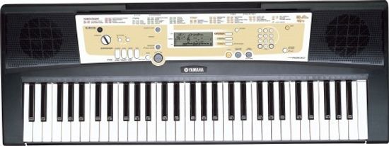 Синтезатор YAMAHA PSR-R200