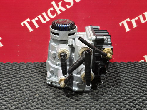 Кран управления тормозами прицепа 2023г